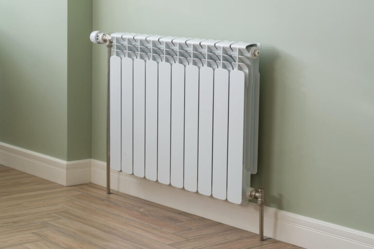 Pannelli termoriflettenti per termosifoni, perchè servono