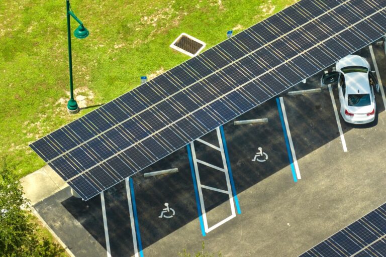 fotovoltaico su pensilina