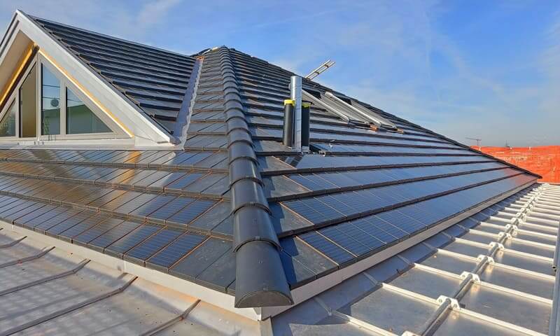 tegole fotovoltaiche moderne